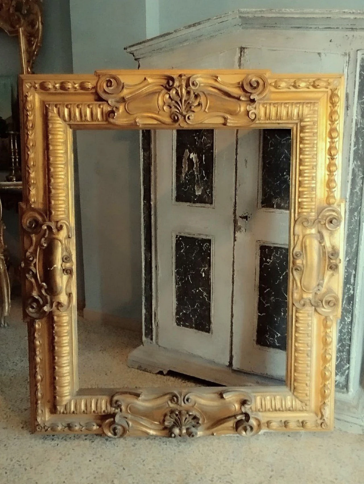 Carved and gilded wood frame, second half of the 19th century 5