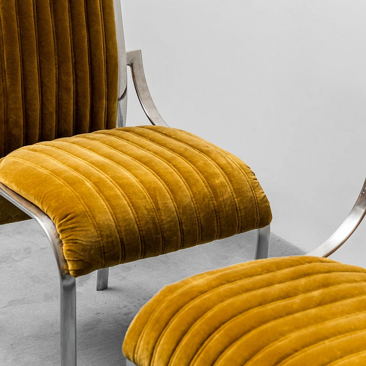 4 Chairs in metal and mustard yellow velvet, 1970s 8