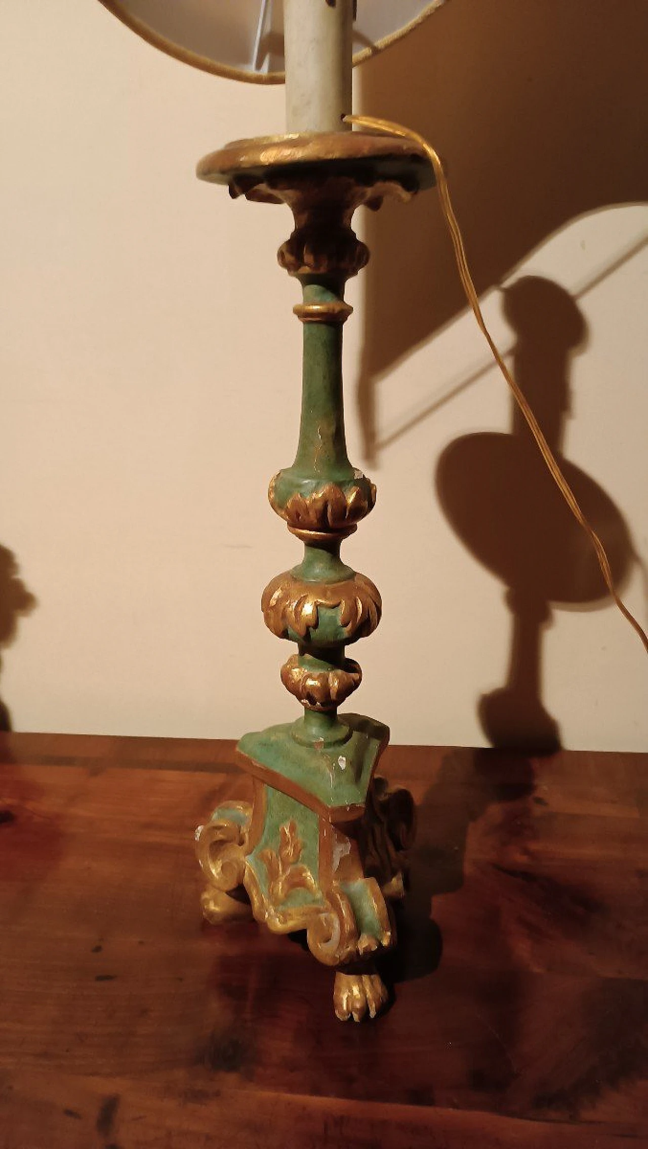 Baroque gilt and green lacquered wood candlestick, early 18th century 11