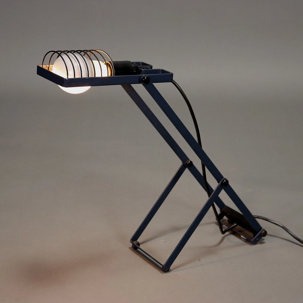 Lampada da tavolo Sintesi blu di E. Gismondi per Artemide, anni '70 1