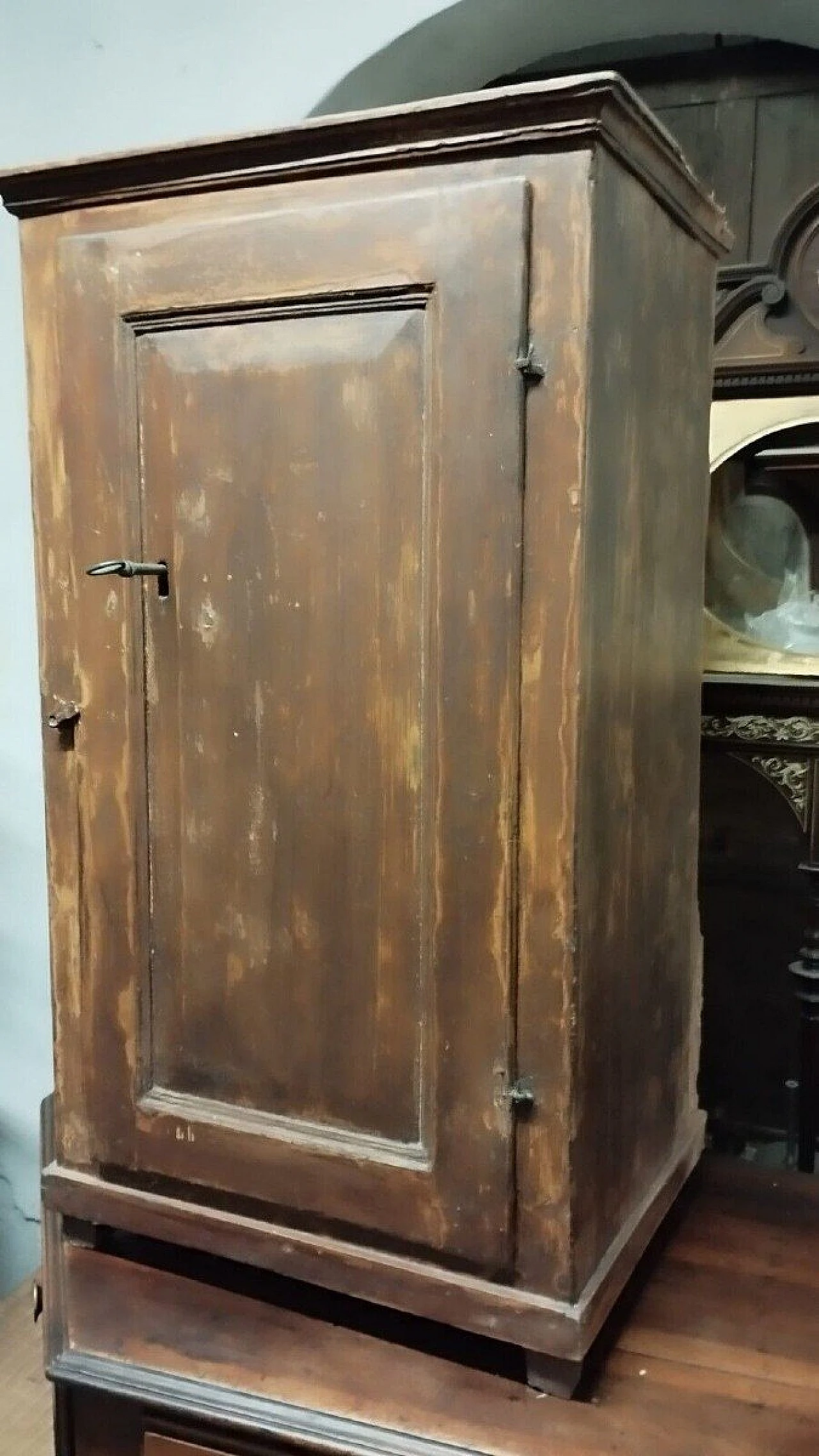 Tuscan soft wood cabinet, 18th century 5