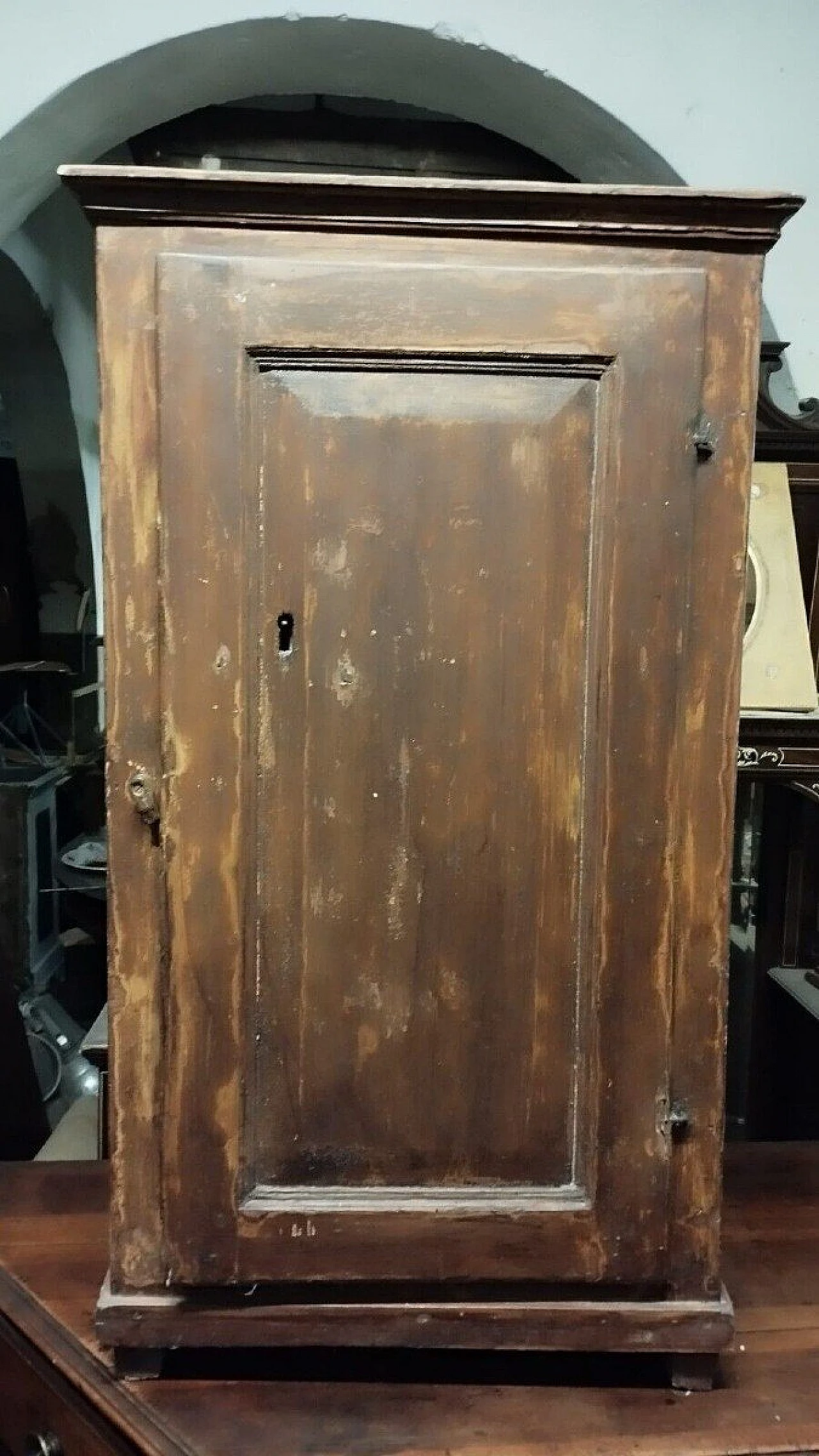 Tuscan soft wood cabinet, 18th century 8