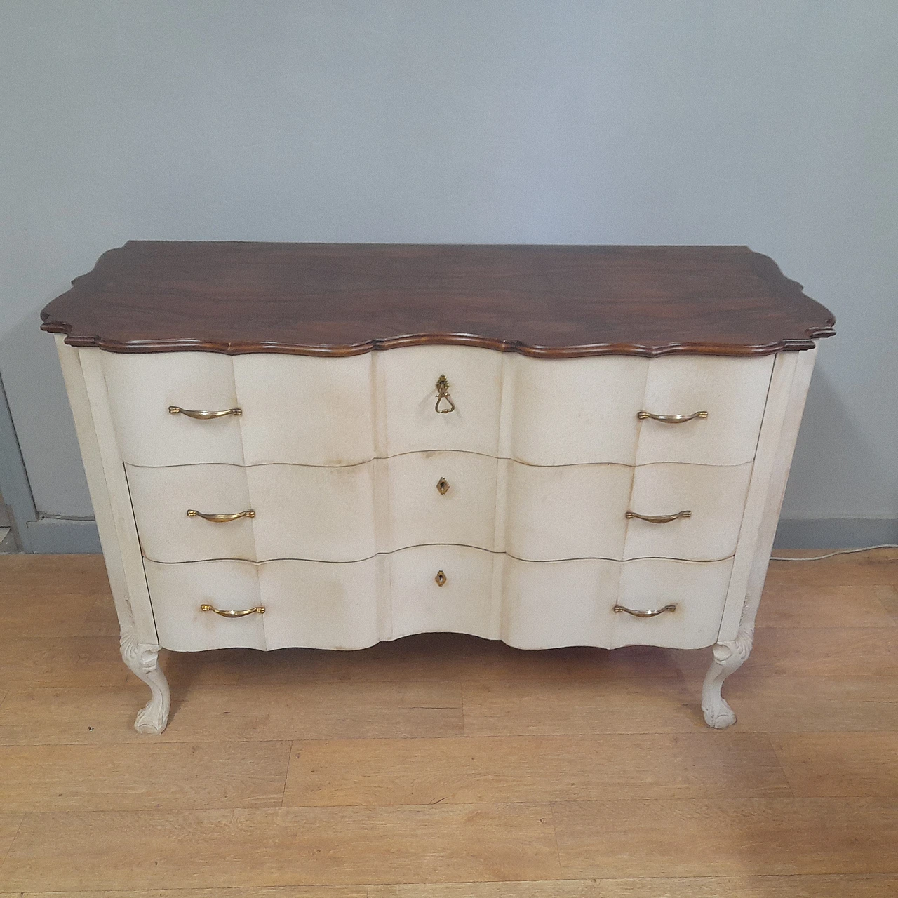 Louis XV style lacquered wood and flamed oak commode 5