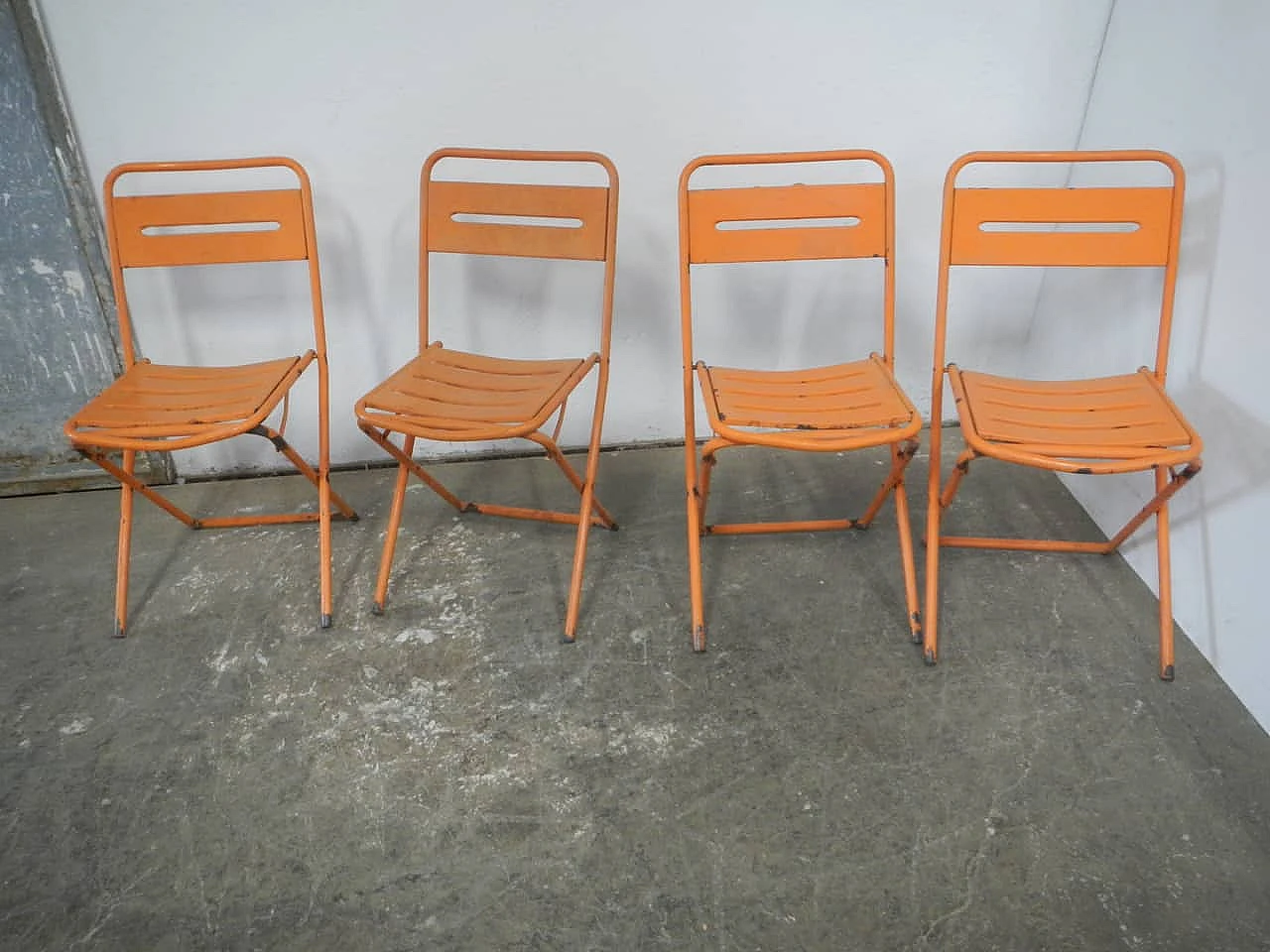 4 Orange folding garden chairs by Vinante, 1970s 1