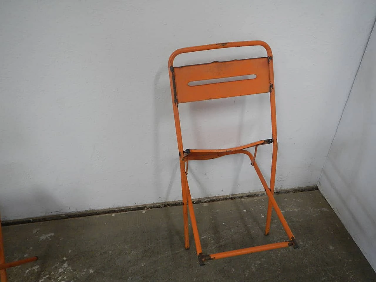 4 Orange folding garden chairs by Vinante, 1970s 6