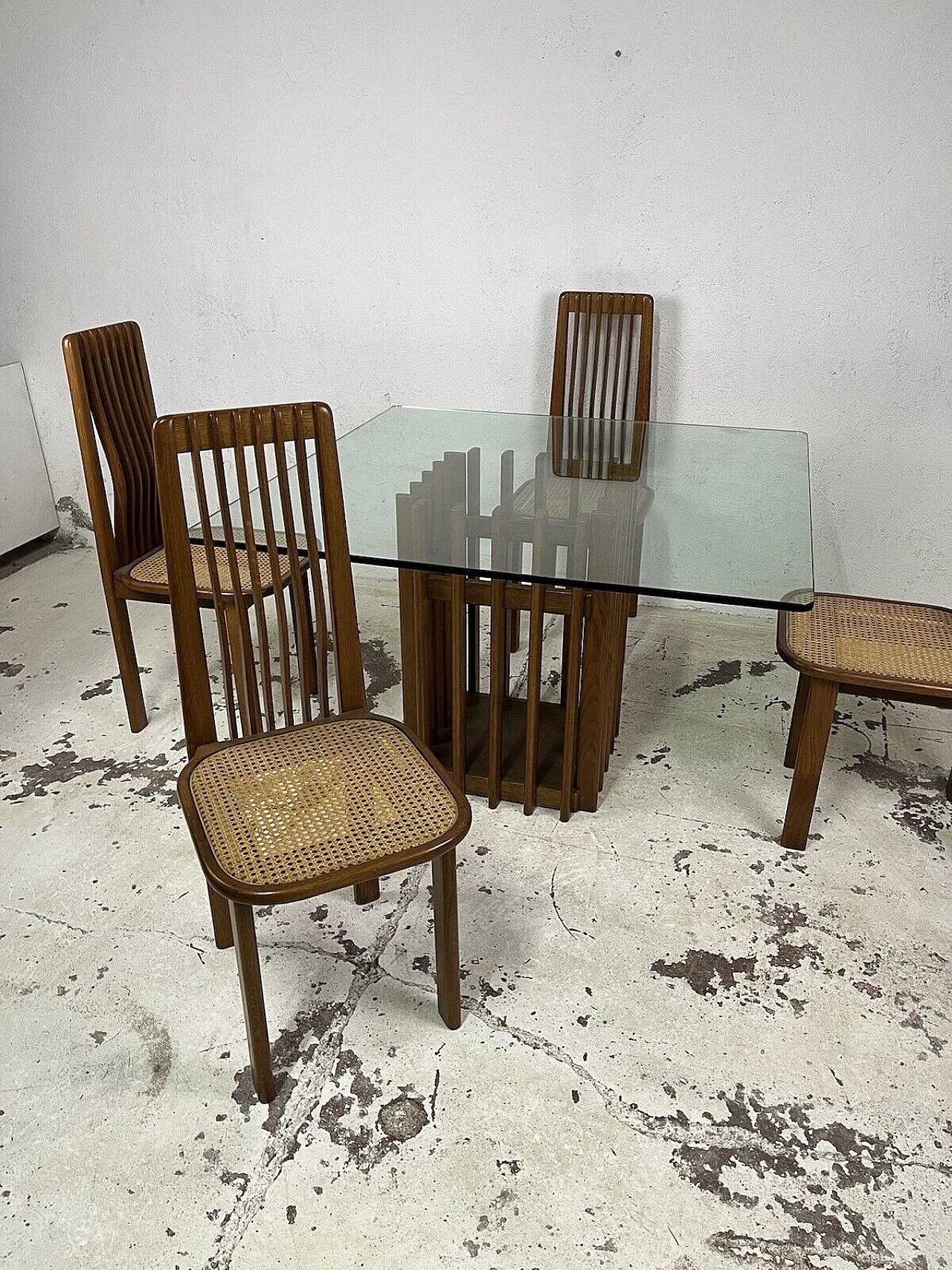 4 Chairs and table in maple, Vienna straw and glass, 1970s 4