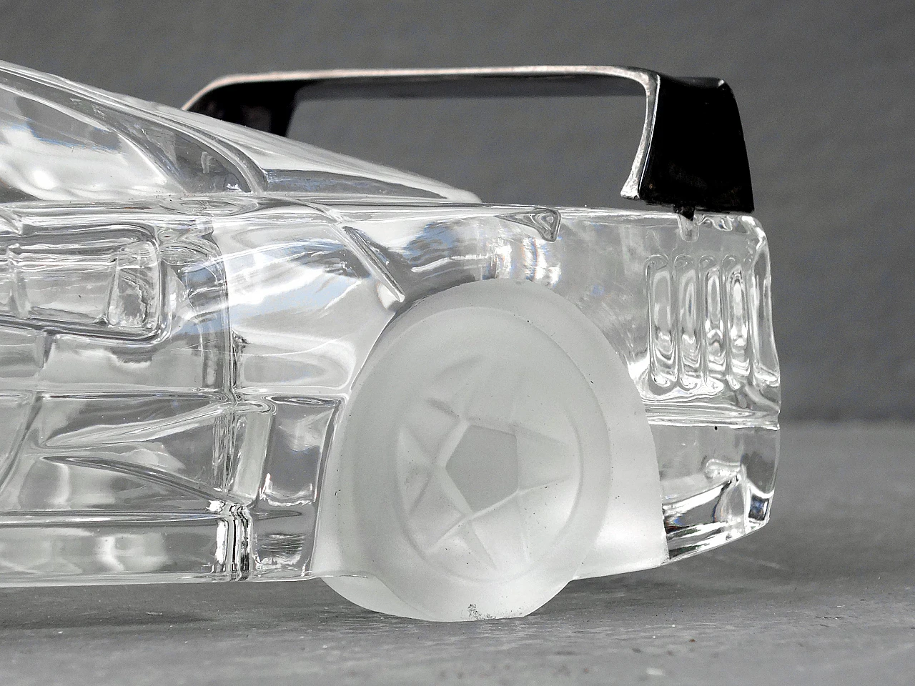 Ferrari F40 crystal model by Arnolfo di Cambio, 1980s 3