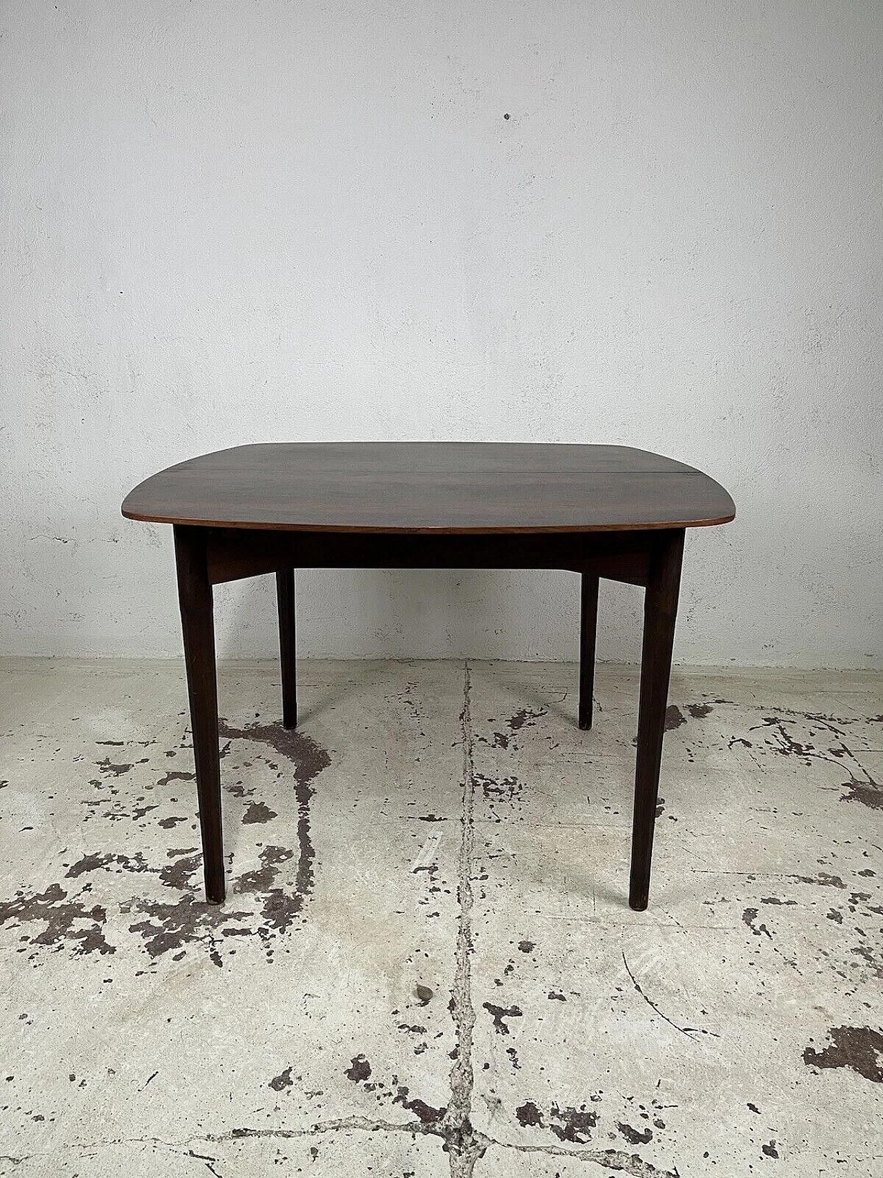 Scandinavian rosewood extendable table, 1960s 1