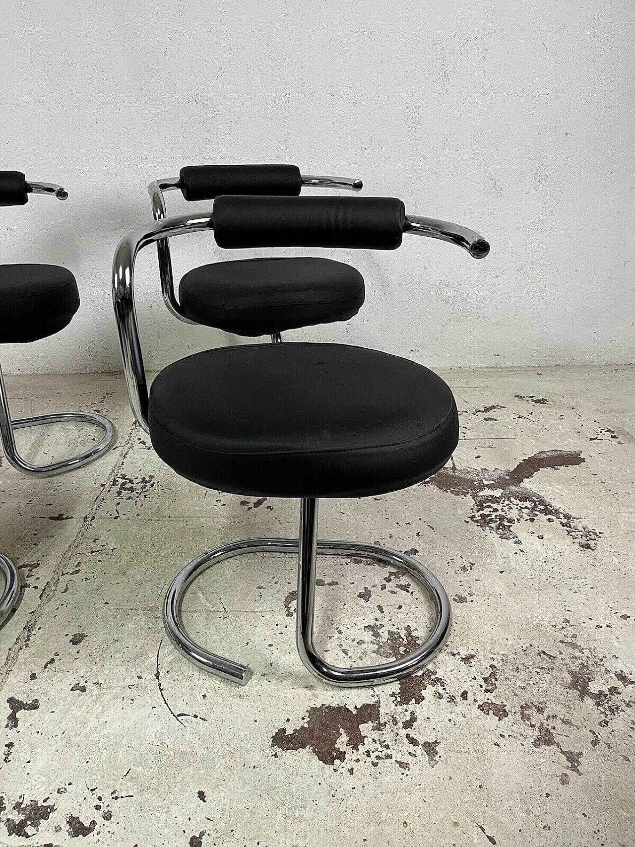 4 Cobra chairs in steel and leather by Giotto Stoppino, 1960s 3