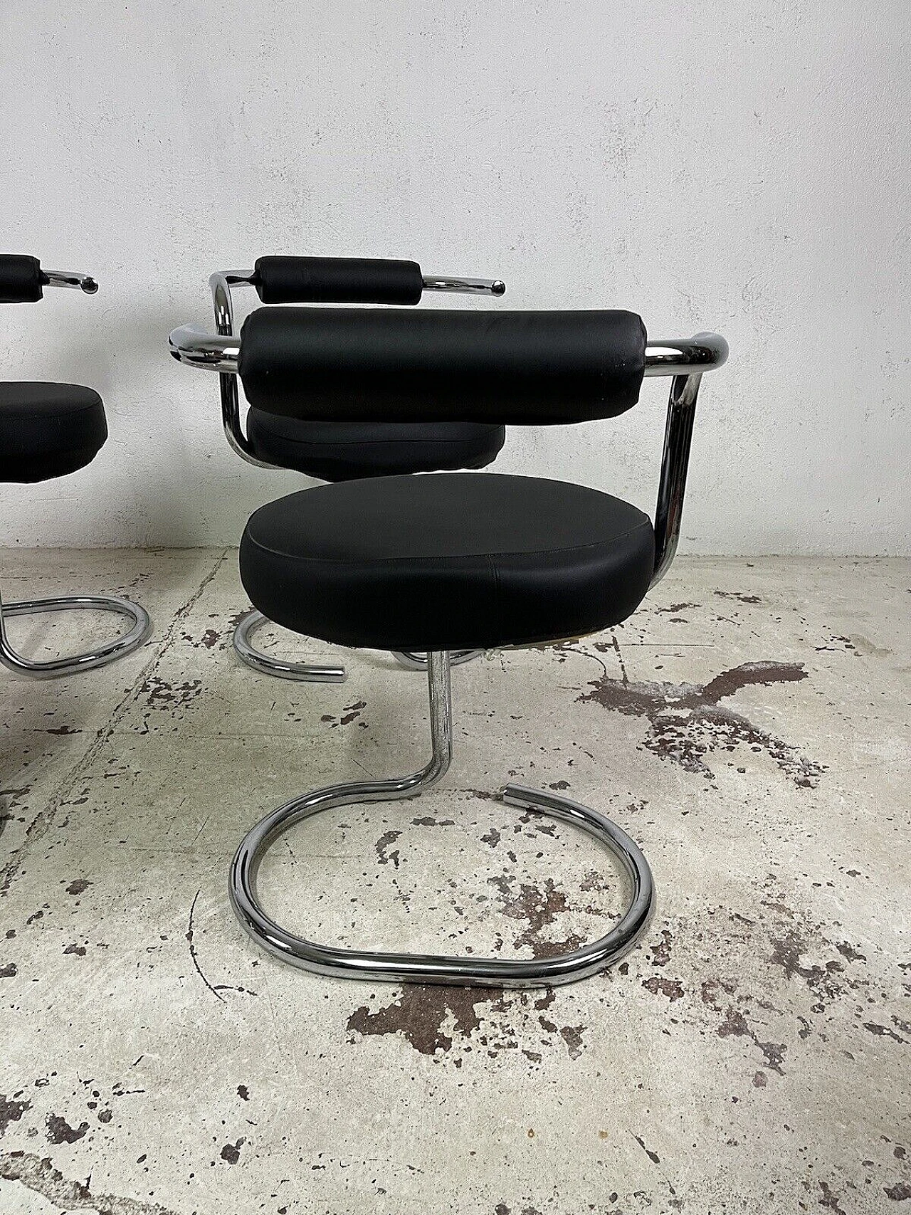 4 Cobra chairs in steel and leather by Giotto Stoppino, 1960s 10