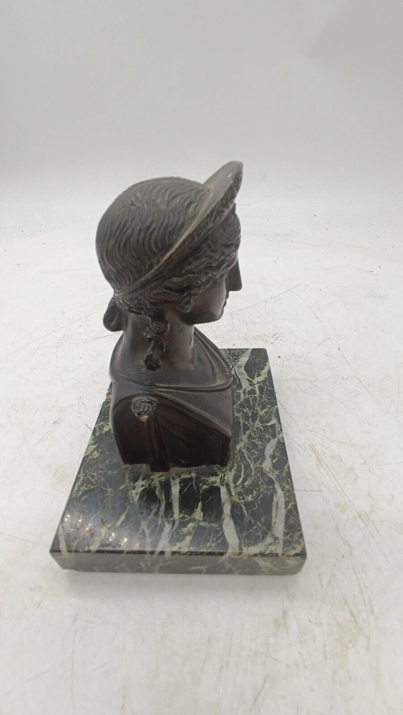 Patinated bronze bust of Augusta, early 19th century 8