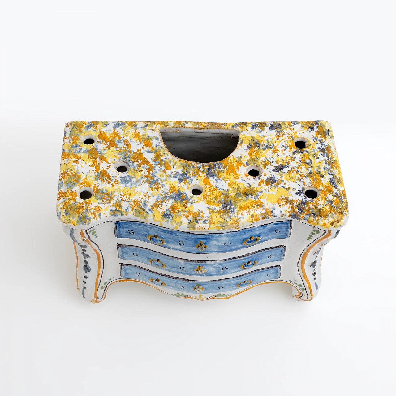 Commode-shaped planter in polychrome majolica, 18th century 8