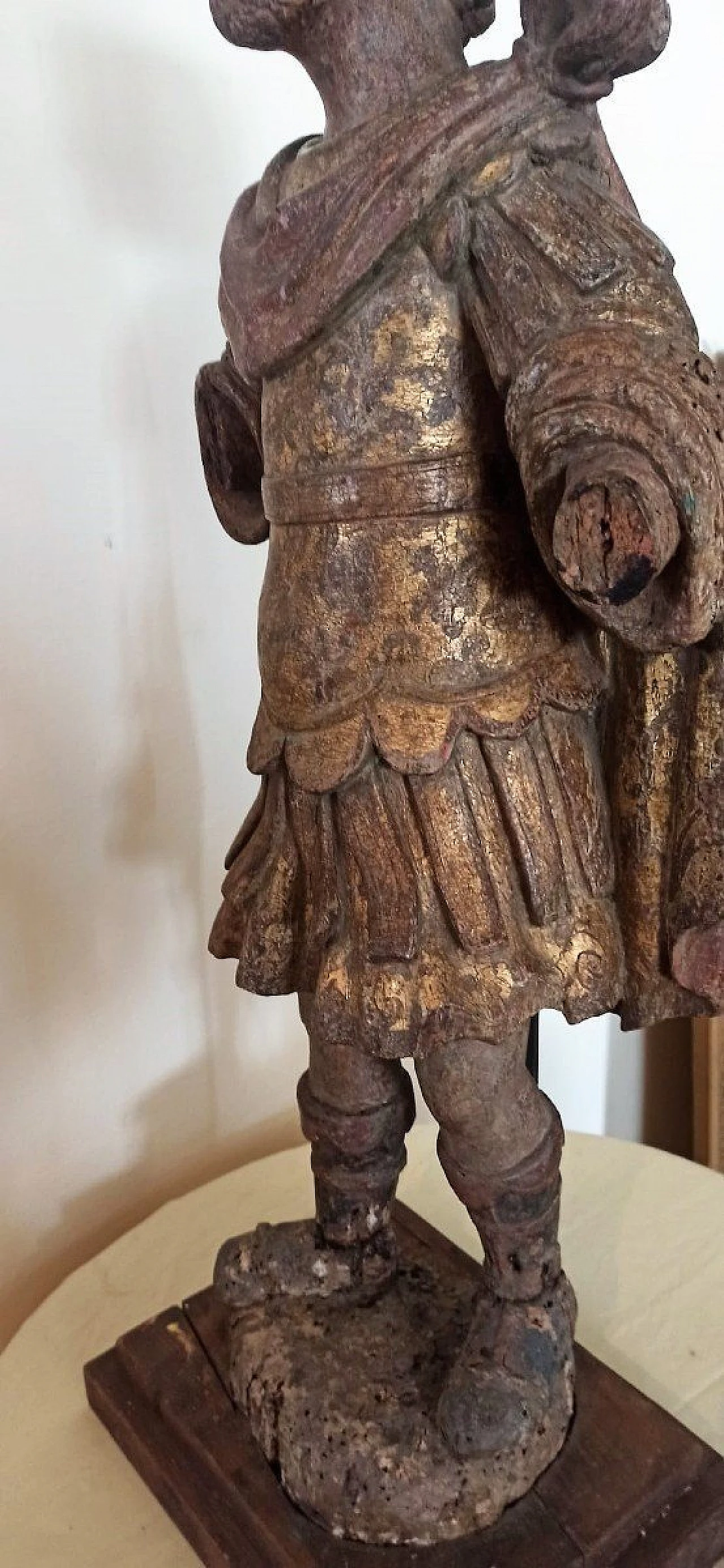 Wooden and gilded sculpture of a saint, 16th century 4