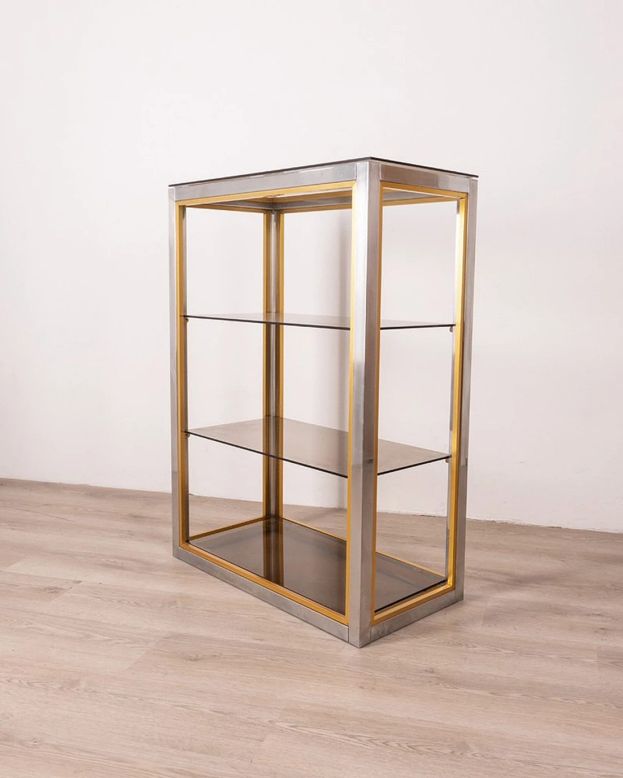 Showcase in chromed metal, brass & smoked glass by R. Zevi, 1970s 2