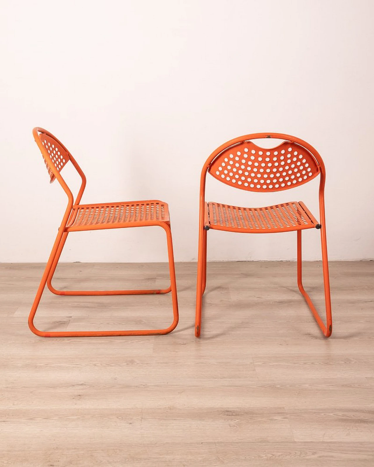 Pair of orange garden chairs in iron, 1970s 2