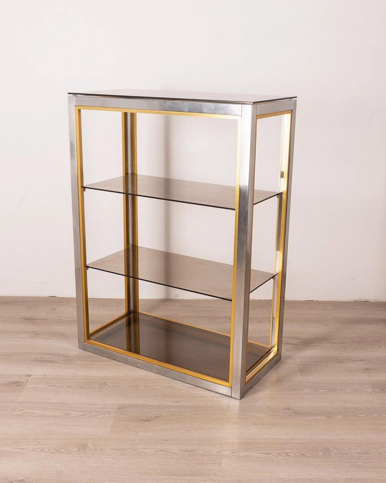 Showcase in chromed metal, brass & smoked glass by R. Zevi, 1970s 3