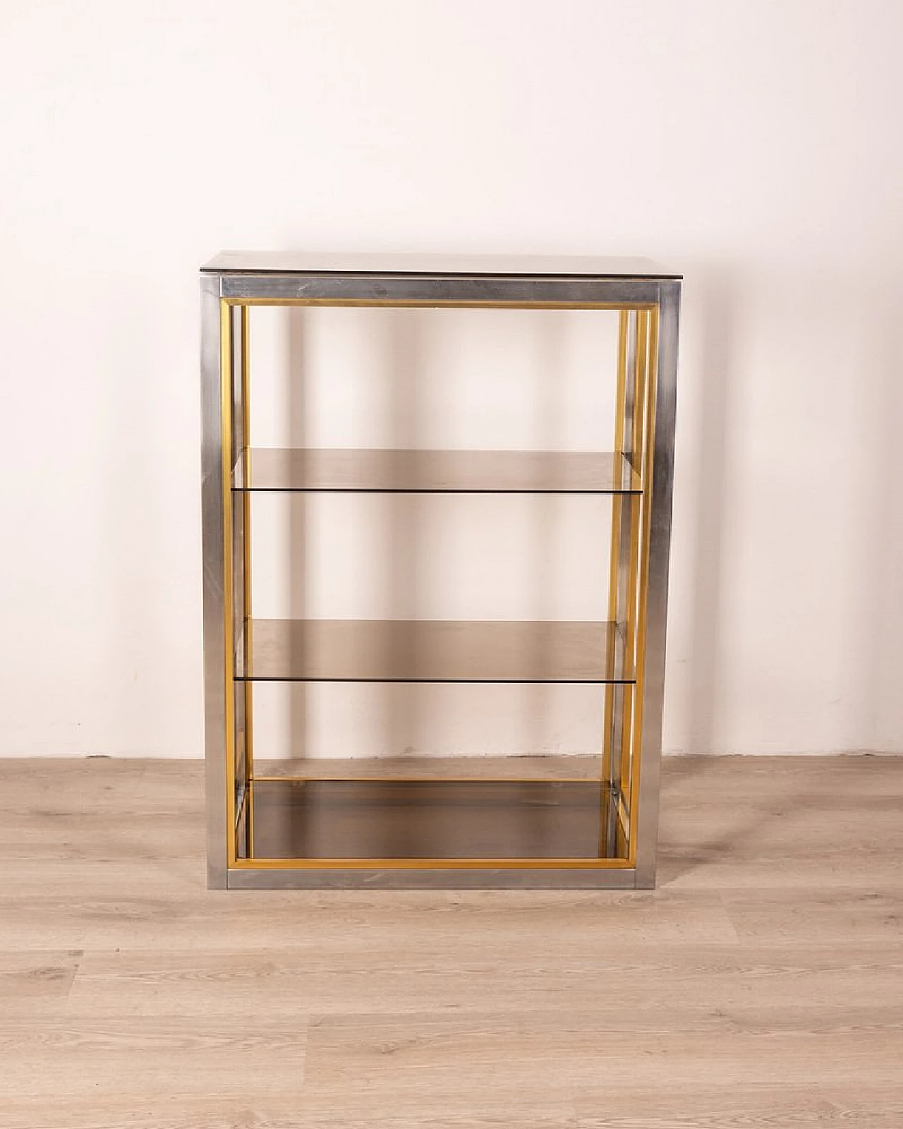 Showcase in chromed metal, brass & smoked glass by R. Zevi, 1970s 7