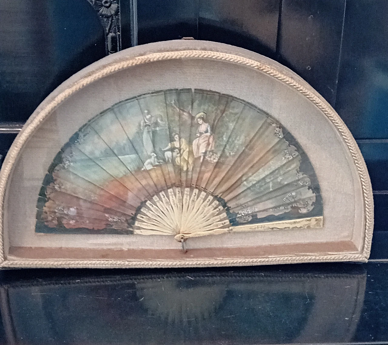 French painted fabric fan with display case, late 19th century 1