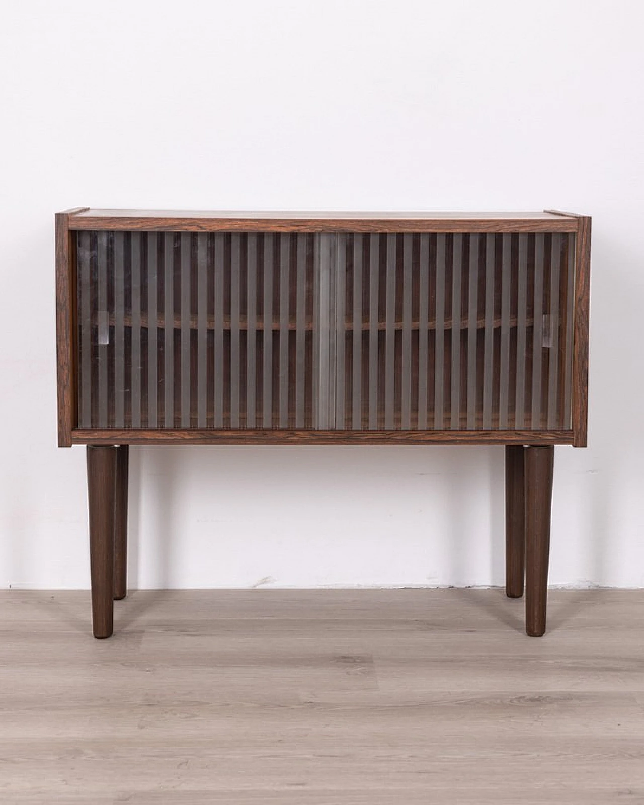 Credenza in palissandro e vetro di Poul Cadovius, anni '60 2