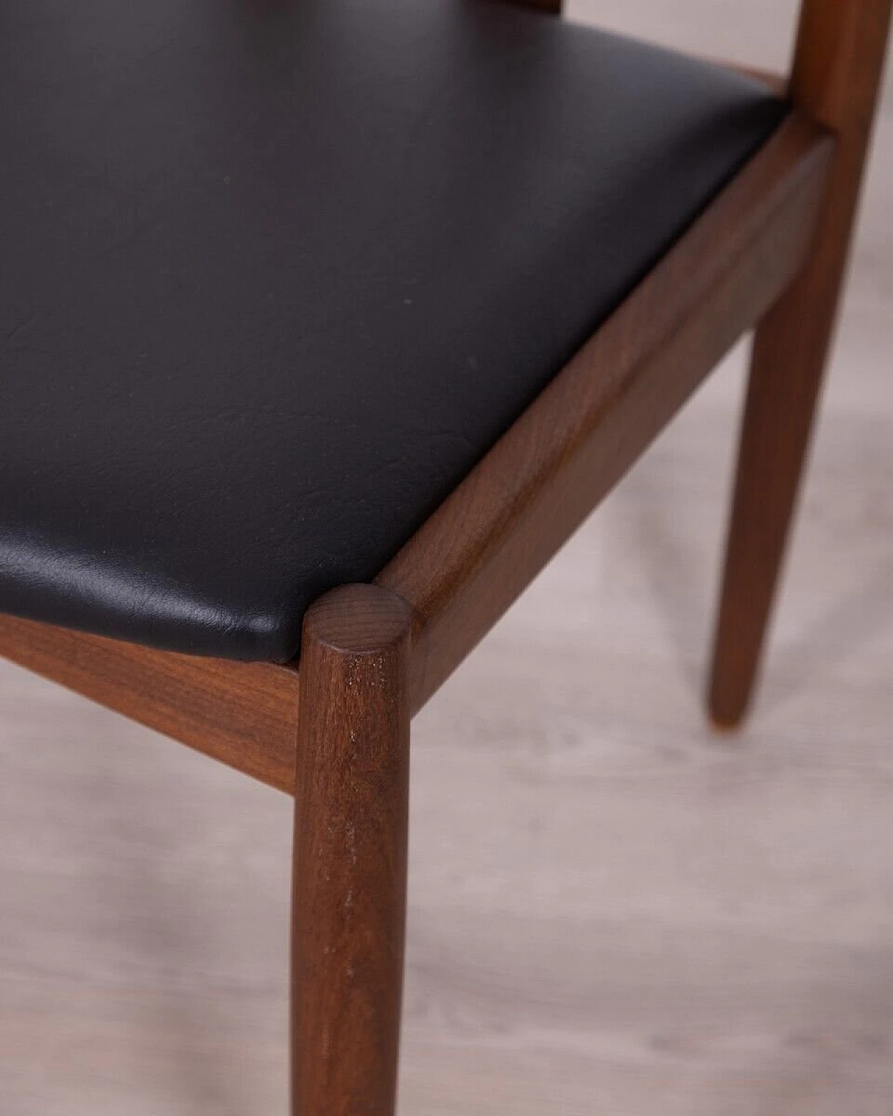 Pair of danish chairs in teak with black leather seat, 1960s 8