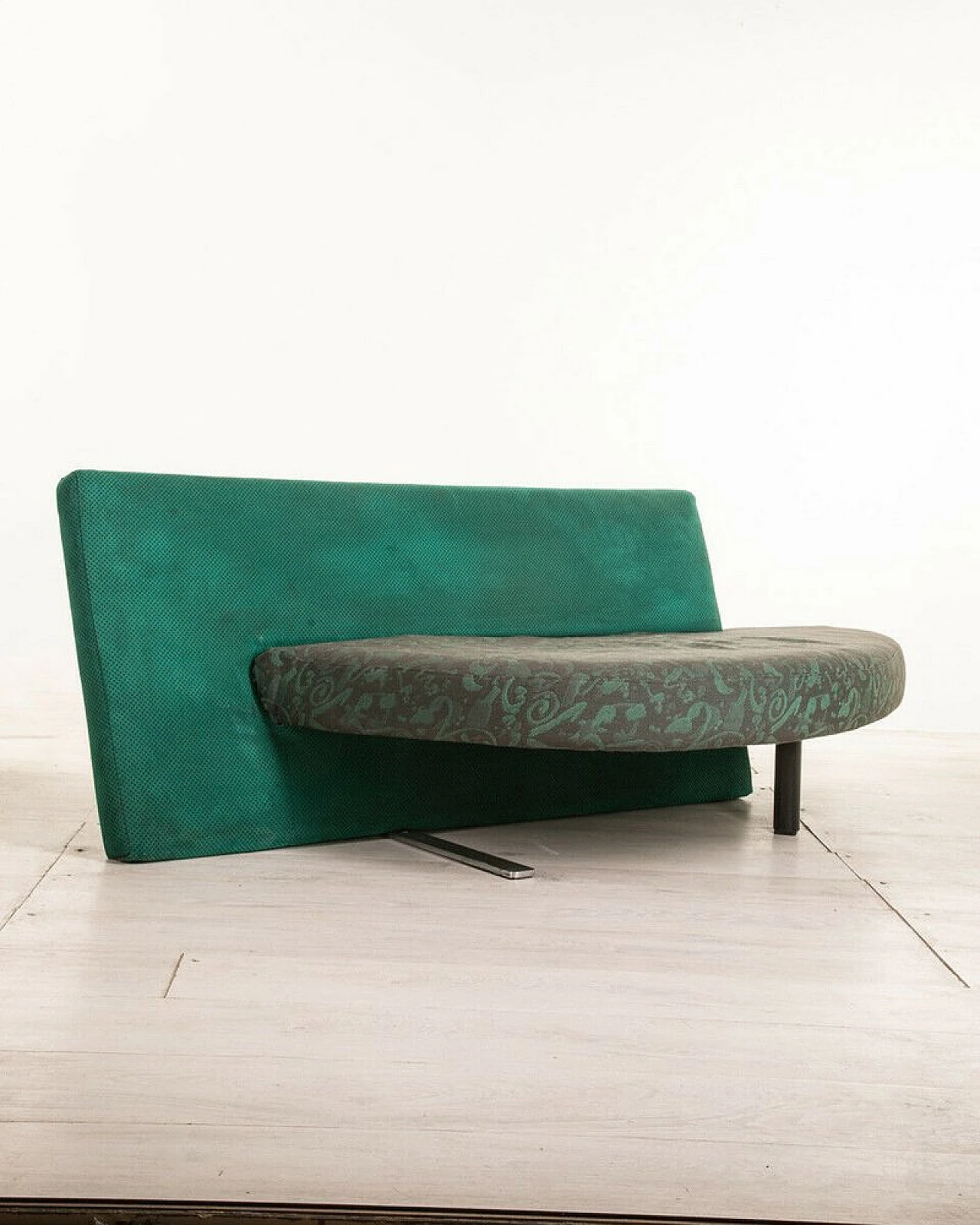 Sofa in green velvet by Maurizio Salvato for Saporiti, 1980s 1