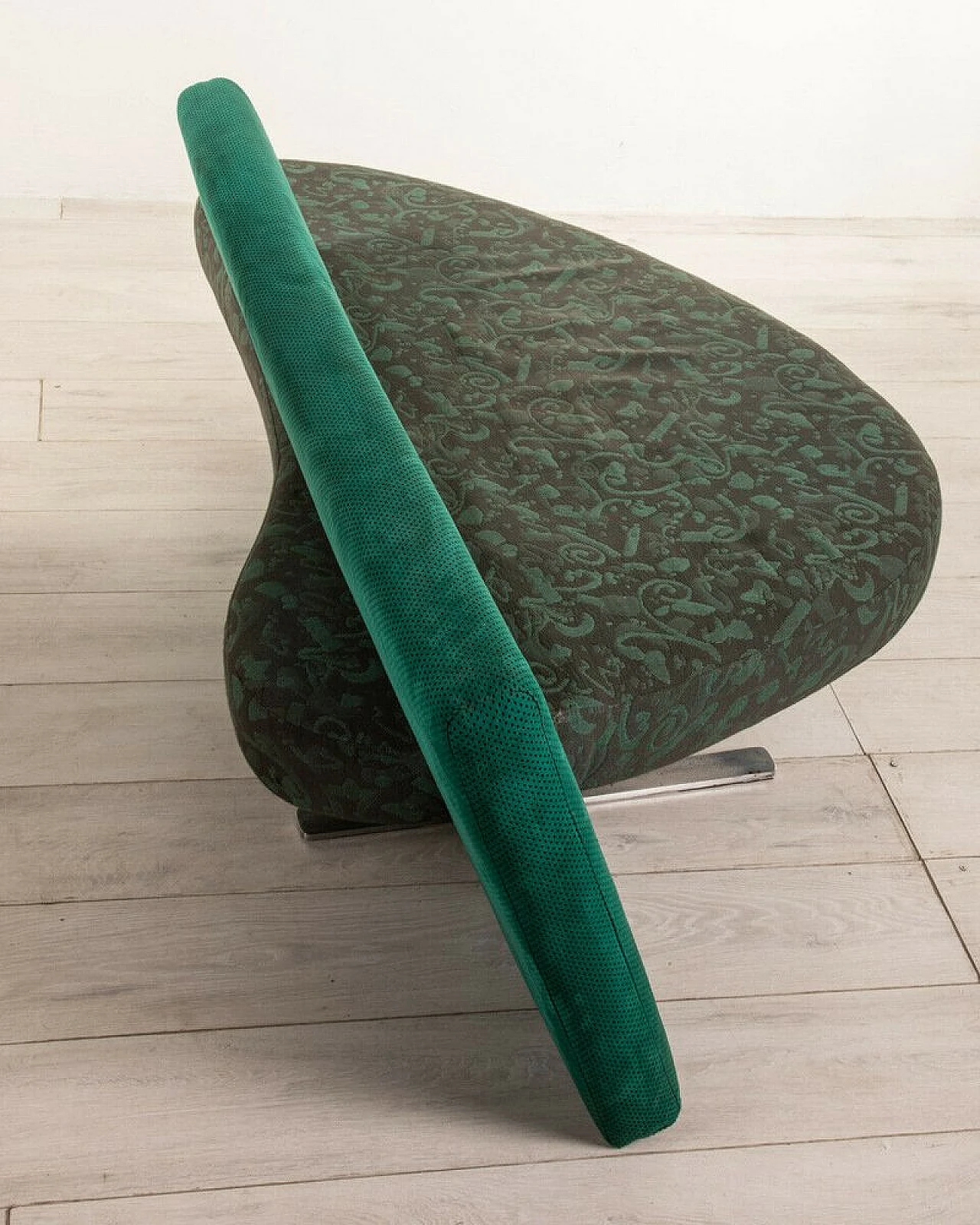 Sofa in green velvet by Maurizio Salvato for Saporiti, 1980s 5