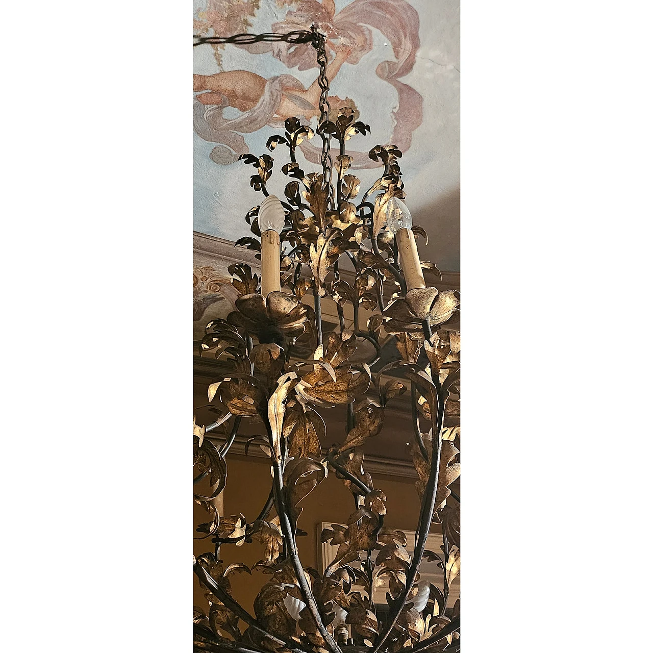 Fifteen-light hand-carved wrought iron chandelier, early 20th century 7