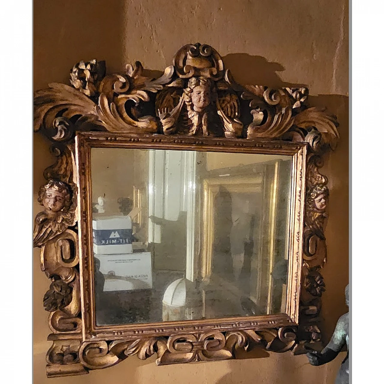 Decorative gilded wooden mirror, 1920s 4