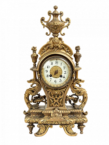 Orologio da tavolo stile Napoleone III in bronzo dorato