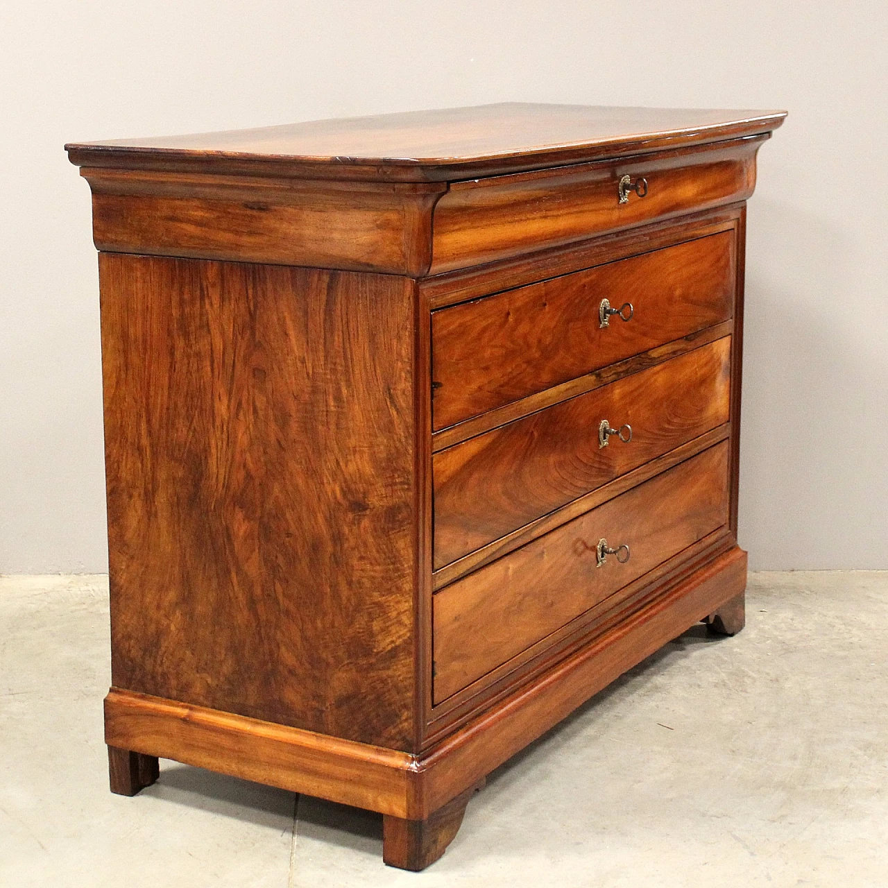 Louis Philippe solid walnut cappuccino dresser, mid-19th century 9