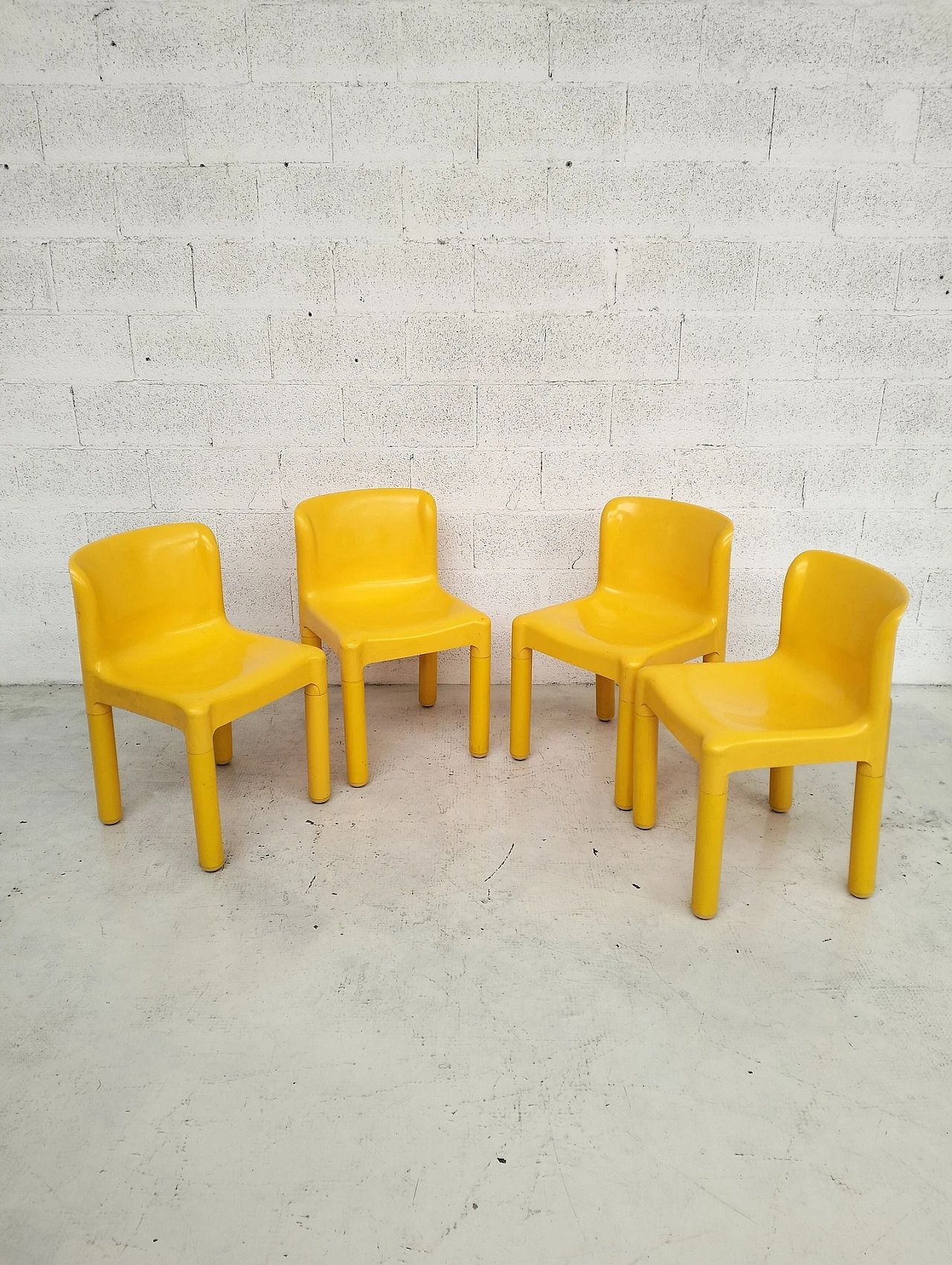 4 Yellow plastic chairs 4875 by Carlo Bartoli for Kartell, 1970s 4