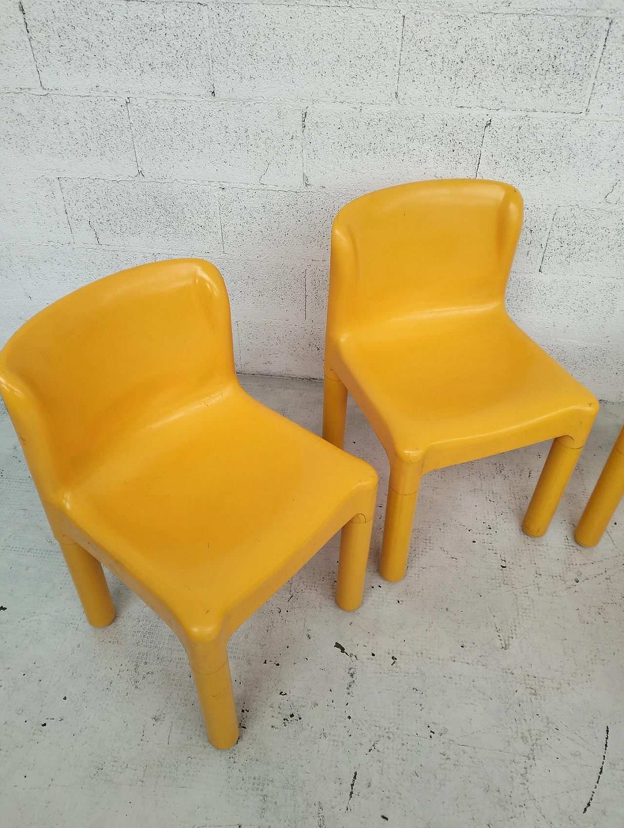 4 Yellow plastic chairs 4875 by Carlo Bartoli for Kartell, 1970s 5