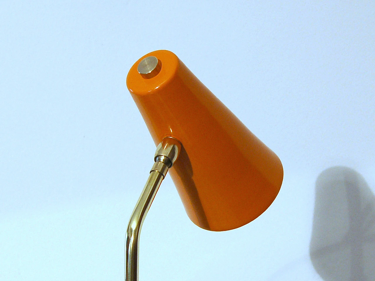 Orange table lamp in brass with marble base in Stilnovo's style 4
