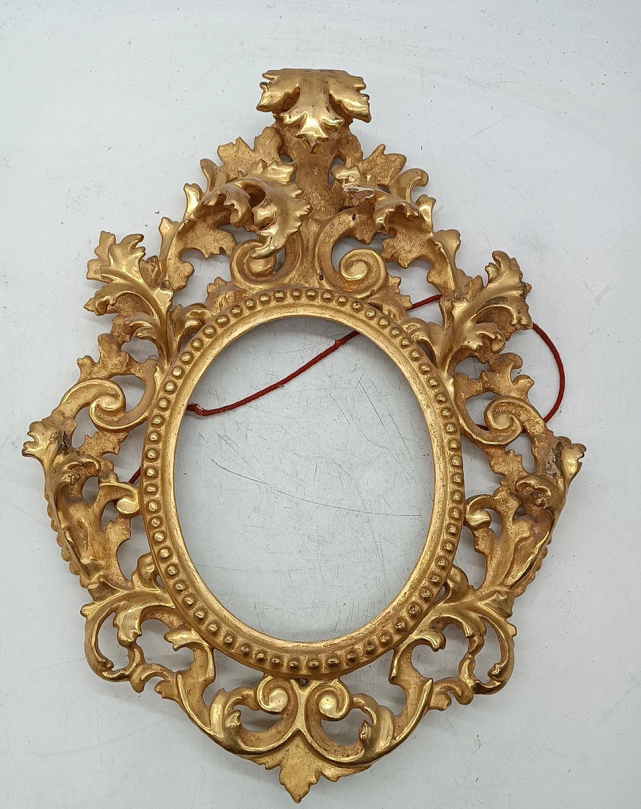 Gilded and carved wood frame, second half of the 19th century 5