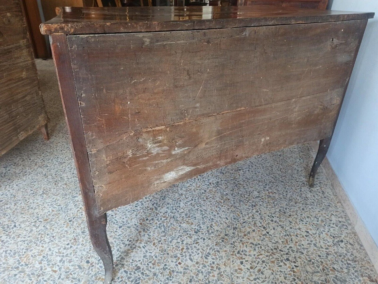 Roman Louis XV olive wood veneered commode, late 17th century 9