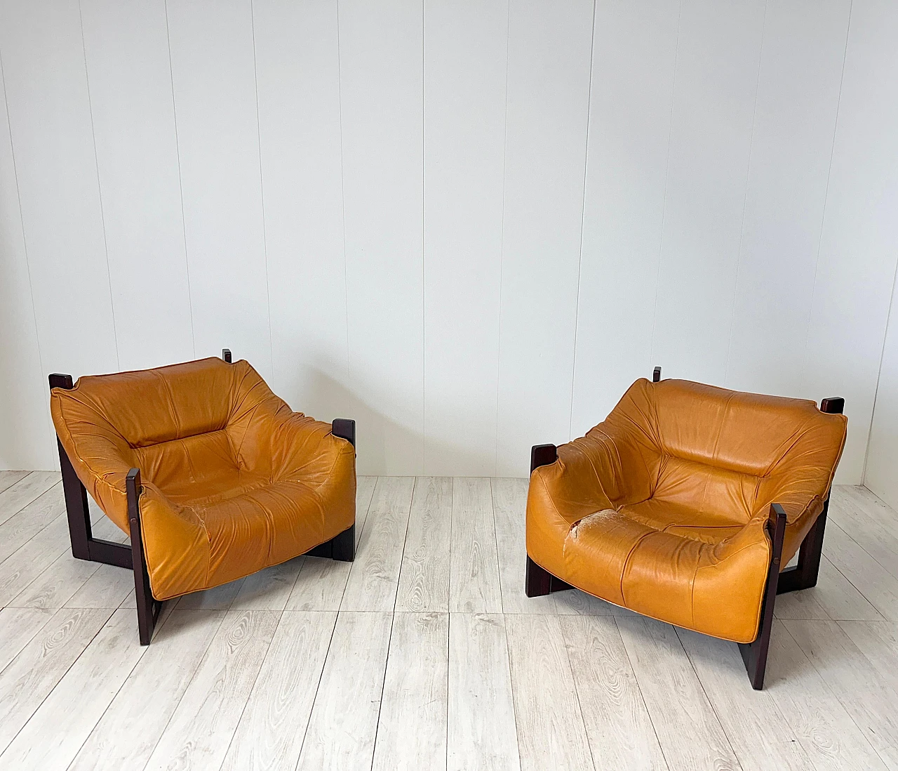 Pair of leather armchairs by Percival Lafer, 1970s 3