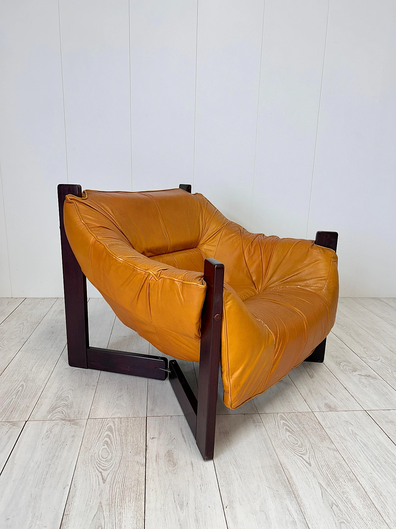 Pair of leather armchairs by Percival Lafer, 1970s 4