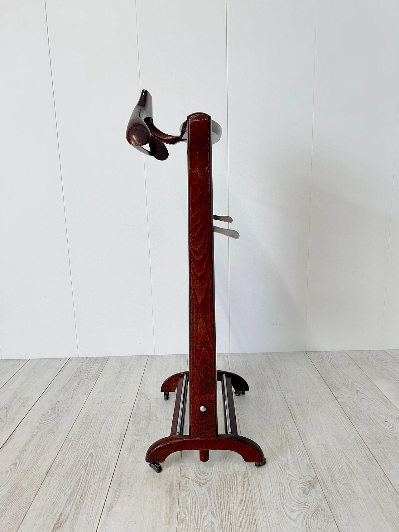 Wooden valet stand by Fratelli Reguitti, 1950s 11