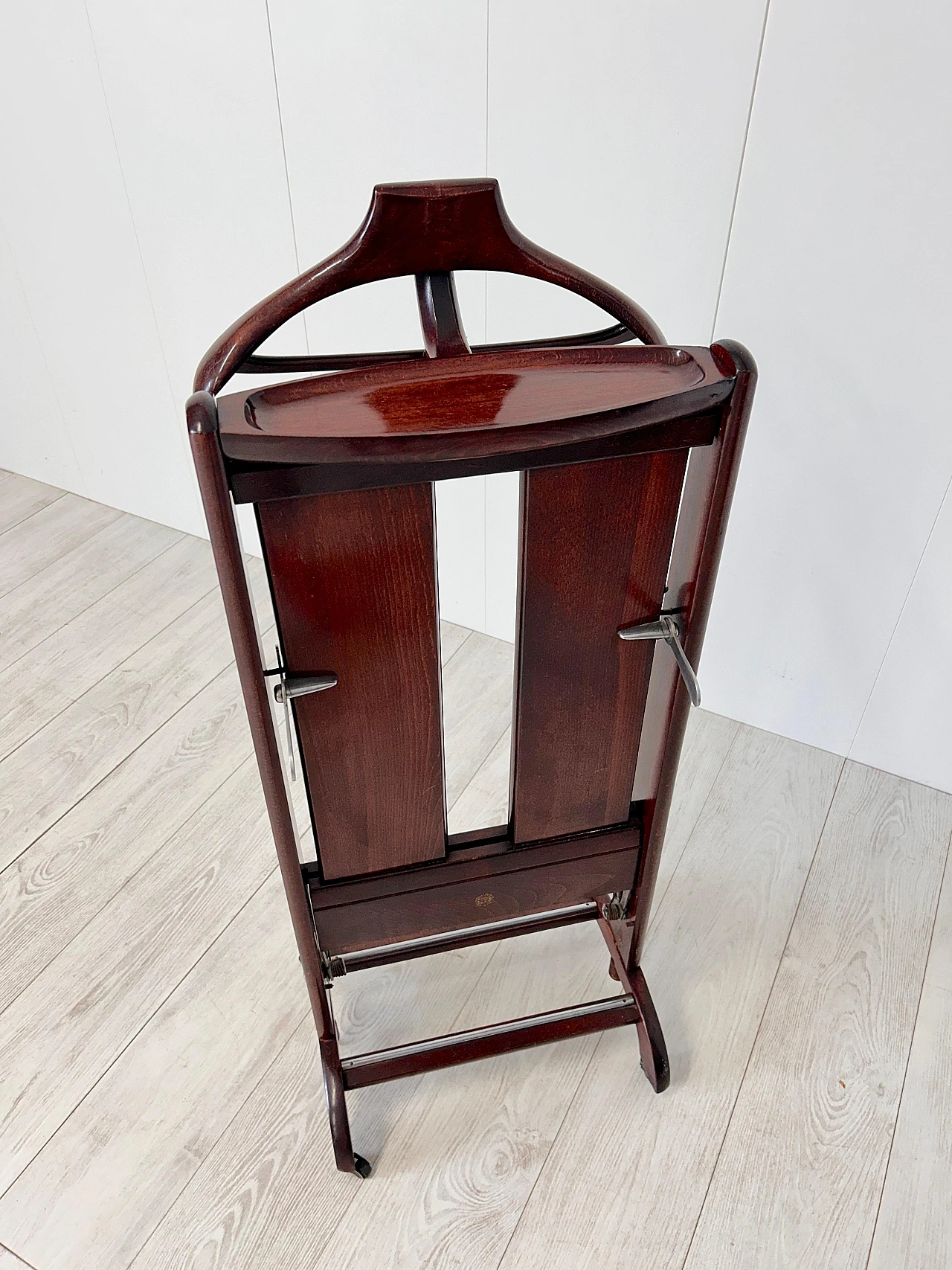 Wooden valet stand by Fratelli Reguitti, 1950s 13