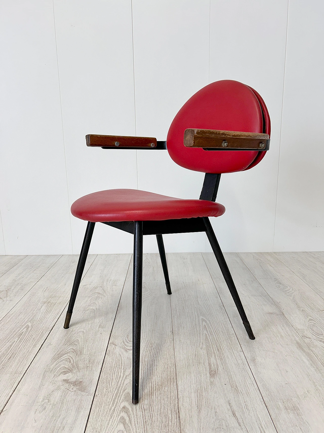 Chair in red skai, metal & wood by C. Mollino for Doro, 1959 4