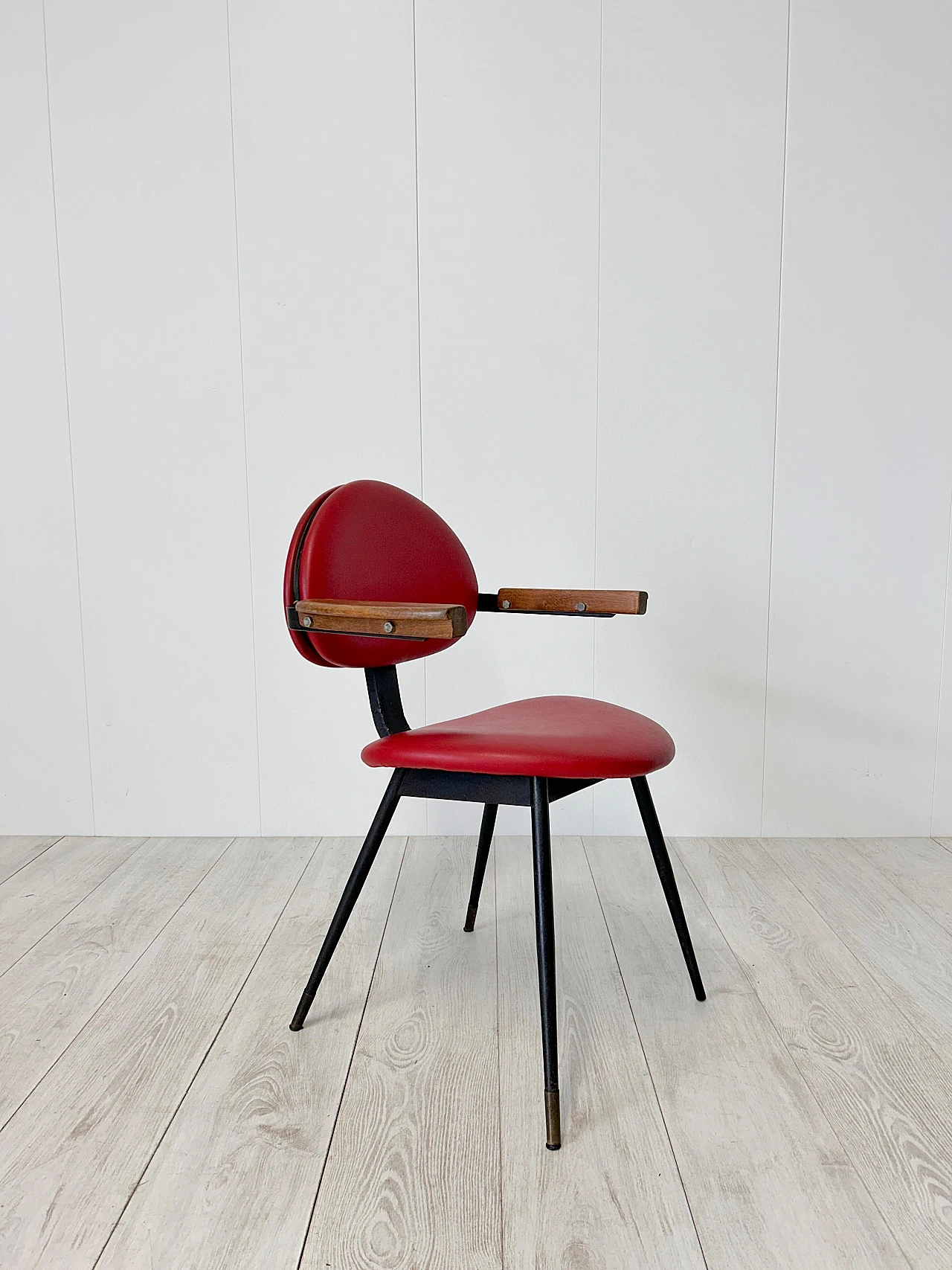 Chair in red skai, metal & wood by C. Mollino for Doro, 1959 7