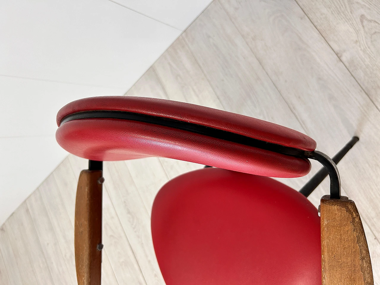 Chair in red skai, metal & wood by C. Mollino for Doro, 1959 14