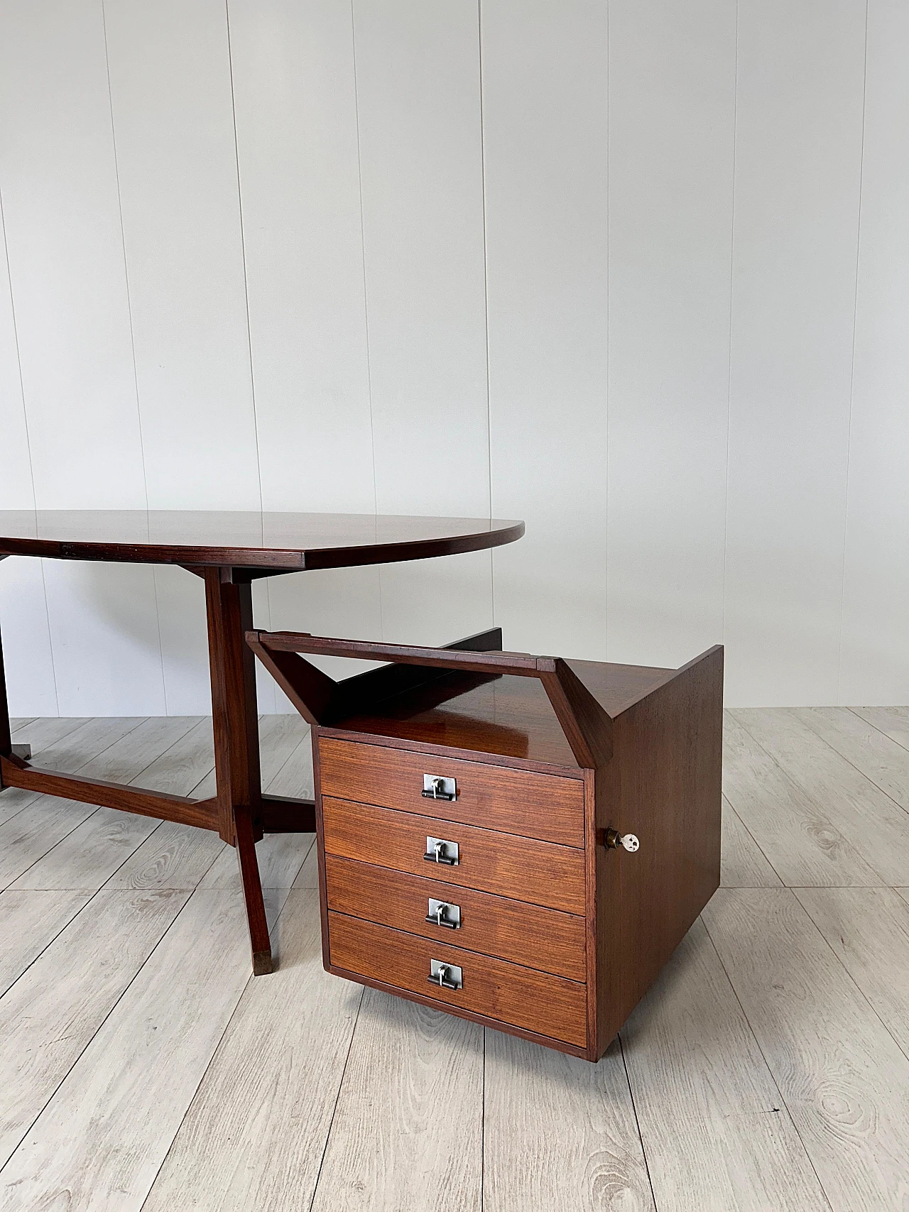 TL22 desk & chest of drawers in wood by Albini & Helg for Poggi, 1958 3