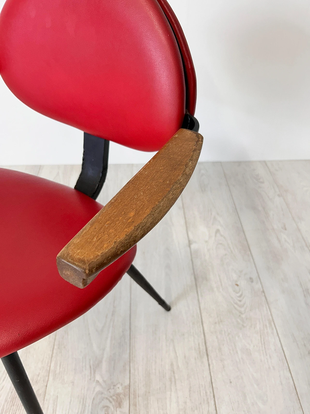 Carlo Mollino, Chair in red skai metal & wood, for Doro, 1959 15