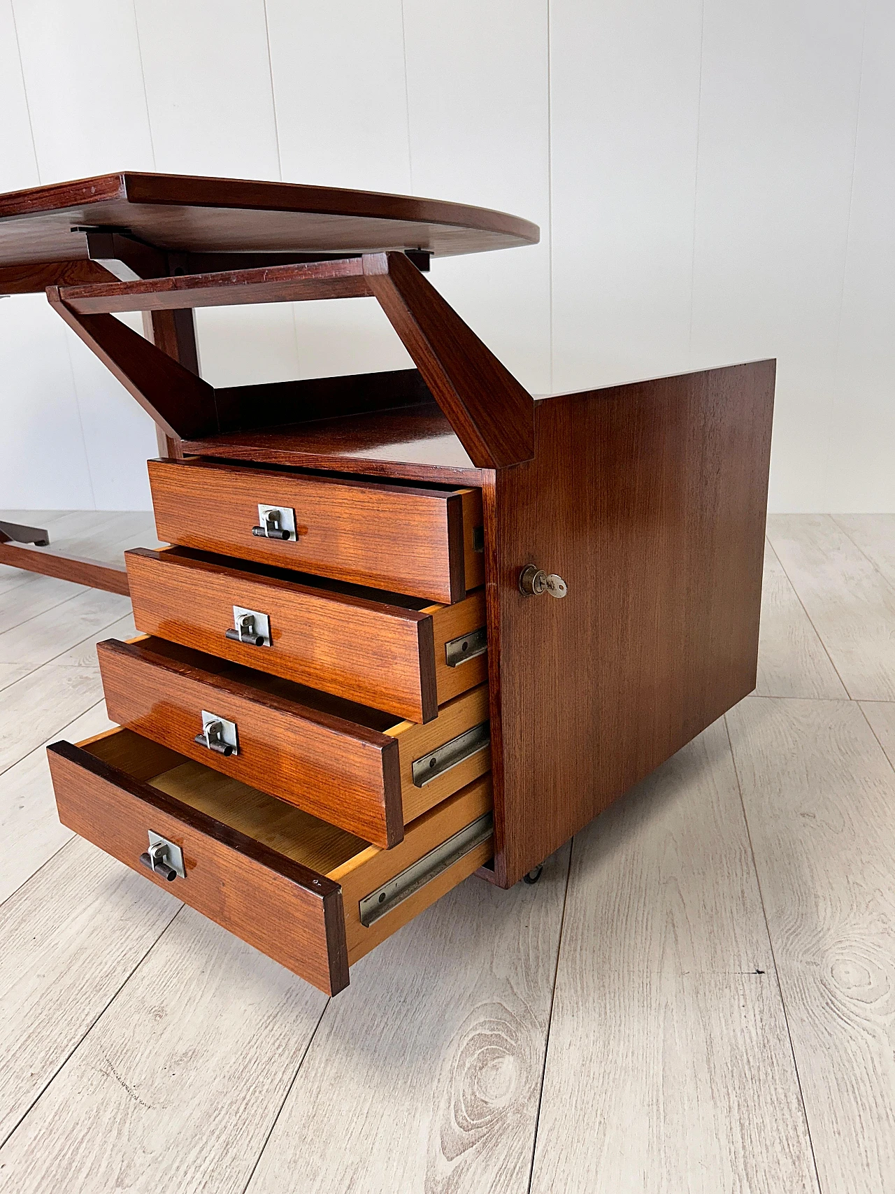 TL22 desk & chest of drawers in wood by Albini & Helg for Poggi, 1958 5