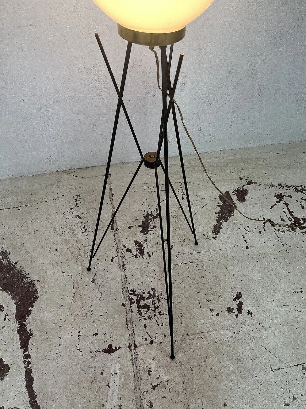 Metal and opaline glass floor lamp by Stilnovo, 1960s 4