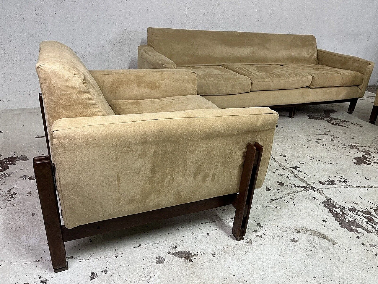 Sofa and pair of armchairs attributed to Parisi for Cassina, 1960s 7