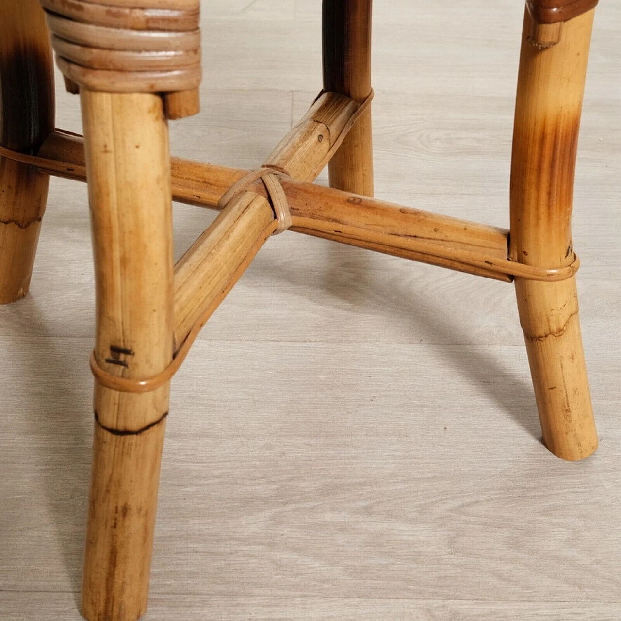 Pair of bamboo stools attributed to Franco Albini, 1970s 7