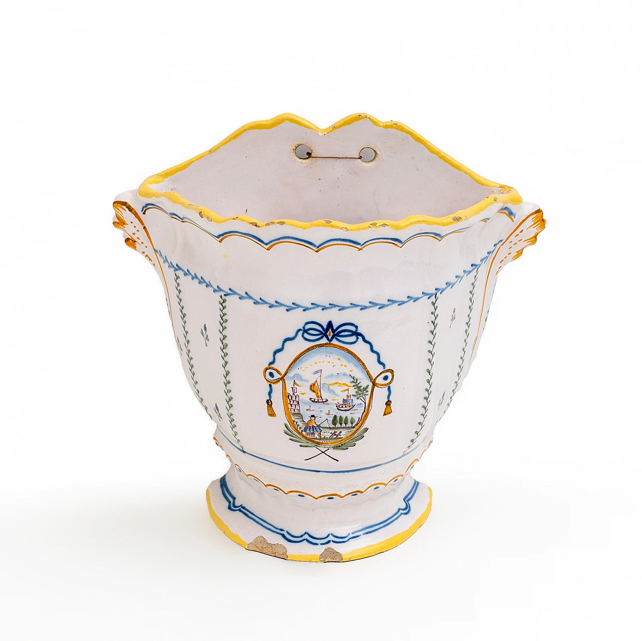 Provençal polychrome majolica planter, 18th century 2