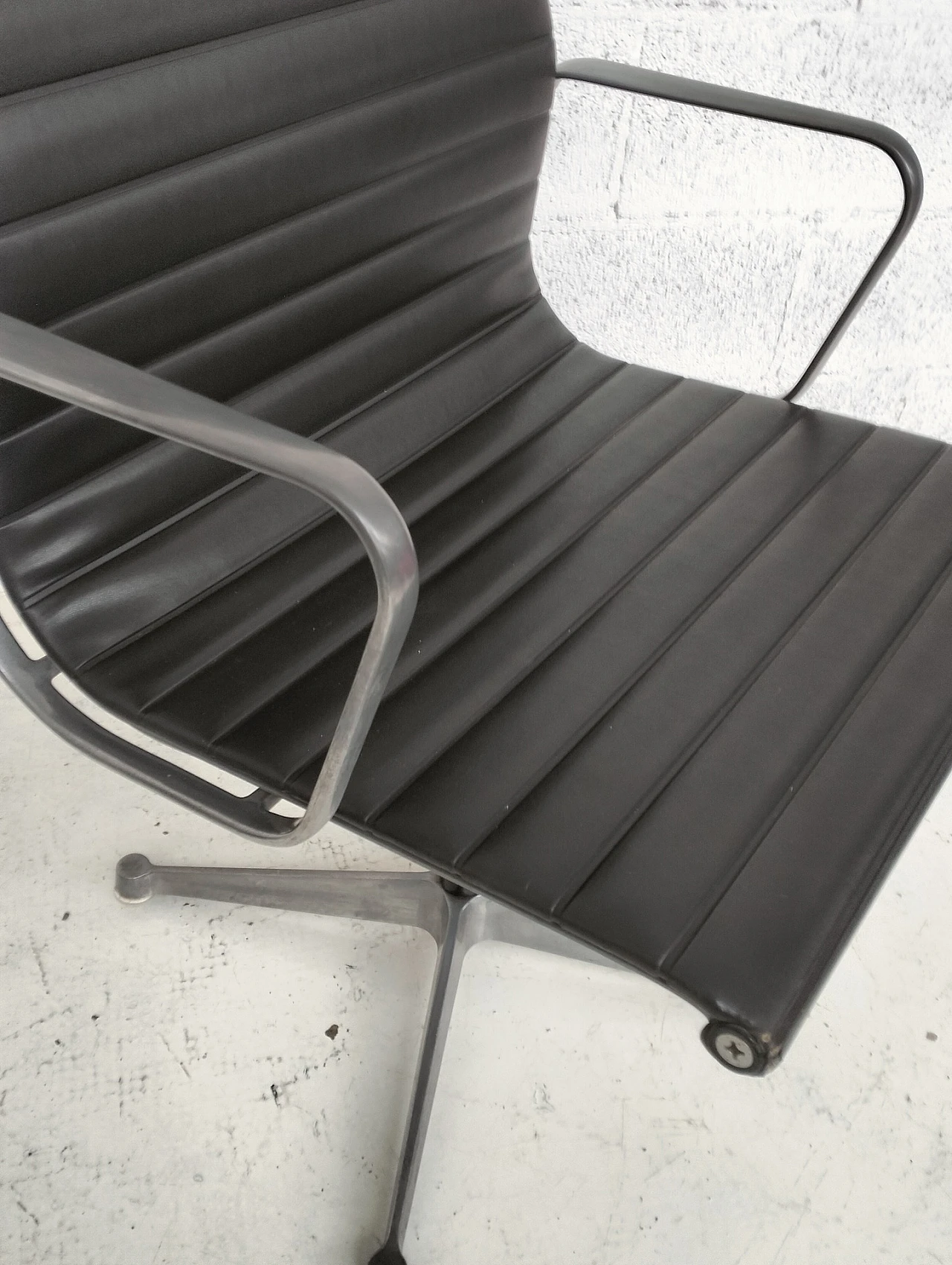 EA108 chair by Charles & Ray Eames for Herman Miller, 1970s 10